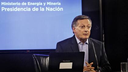 Aranguren justificó el aumento de las tarifas de electricidad