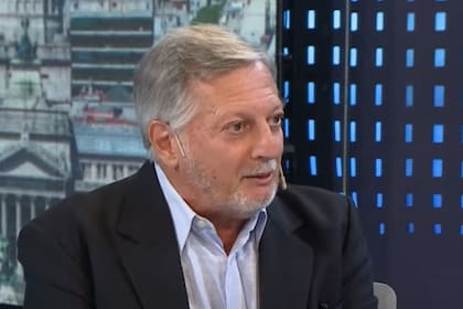 Aranguren explicó por qué falta nafta en el país, y apuntó: “En el gobierno de Macri esto no hubiera pasado”