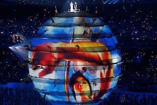 China concede a cantante rara exención de censura tras canción tributo no aprobada