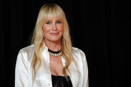 ARCHIVO - Daryl Hannah posa en la sala de prensa de los Oscar, el domingo 2 de marzo de 2025, en el Dolby Theatre de Los Ángeles. (Foto Jordan Strauss/Invision/AP, archivo)