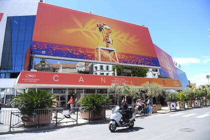 Archivo del 13 de mayo de 2019 muestra una vista del Palais des festivals durante el 72 ° festival internacional de cine de Cannes, en el sur de Francia. El Festival de Cine de Cannes el martes 14 de abril de 2020 abandonó los planes para una edición aplazada de 2020 en junio o julio, pero se negó a