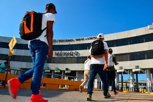 ARCHIVO. El aeropuerto de la ciudad mexicana de Nuevo Laredo, fronteriza con Estados Unidos, suspendió operaciones este lunes ante balaceras registradas en la zona, tras la captura de un jefe narco