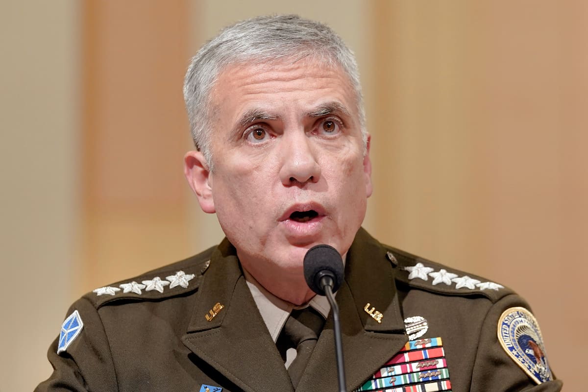 ARCHIVO - El general Paul Nakasone, comandante del Mando Cibernético de Estados Unidos, presta declaración durante una reunión del Comité Selecto de la Cámara de Representantes centrada en China en el Capitolio, el miércoles 31 de enero de 2024, en Washington. (AP Foto/Mariam Zuhaib, Archivo)