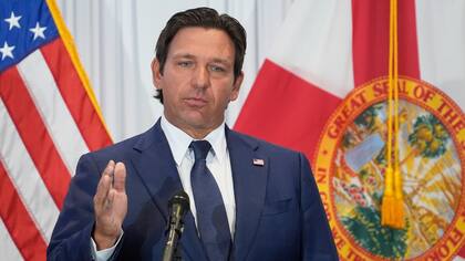 Archivo.- El gobernador de Florida Ron DeSantis en Tampa, Florida, el 12 de agosto de 2025 (AP foto/Chris O'Meara)