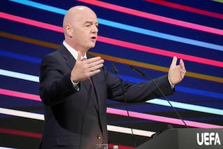 FIFA acusa a la UEFA de 'campaña de desprestigio' por plan de venta del Mundial