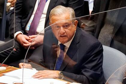 ARCHIVO - El presidente de México, Andrés Manuel López Obrador, se dirige al Consejo de Seguridad de las Naciones Unidas, el 9 de noviembre de 2021.  (AP Foto/Richard Drew, Archivo)