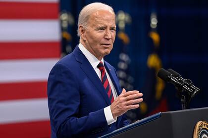 ARCHIVO - El presidente Joe Biden habla en un acto en Raleigh, Carolina del Norte, el 26 de marzo 26, 2024. (AP Foto/Matt Kelley, Arhivo)