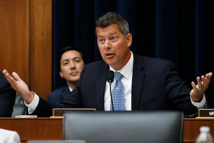 ARCHIVO - El representante Sean Duffy habla durante una audiencia el 18 de julio de 2018 en el Capitolio de Washington. (AP Foto/Jacquelyn Martin, Archivo)