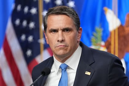 Archivo.- El secretario de Justicia interino, Todd Blanche, en una conferencia de prensa en el Departamento de Justicia, el martes 21 de abril de 2026, en Washington