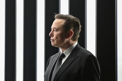 ARCHIVO - Elon Musk, CEO de Tesla, asiste a la inauguración de la fábrica de Tesla en Gruenheide, Alemania, 22 de marzo de 2022. (Patrick Pleul/Pool via AP, File)