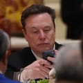 Elon Musk le puso fecha al final del celular, y explicó qué lo reemplazará