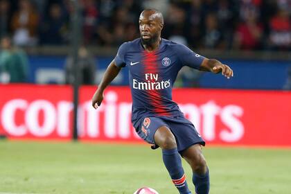 ARCHIVO - En esta foto de archivo fechada el viernes 14 de septiembre de 2018, el jugador del Paris Saint-Germain Lassana Diarra durante un partido de la League One francesa contra el Saint-Etienne en el estadio Parc des Princes en París. (AP Foto/Michel Euler, Archivo)
