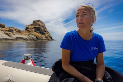 ARCHIVO – En esta foto sin fecha publicada por Greenpeace Italia el viernes 15 de mayo de 2026, aparece Monica Montefalcone, que formó parte del grupo de cinco buzos italianos que murieron cerca de Alimathaa en el archipiélago de las Maldivas cuando exploraban una cueva submarina. (Greenpeace vía AP, Ho)