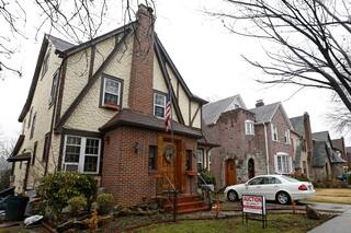 La casa de la infancia de Trump se vende en 2 millones de US$