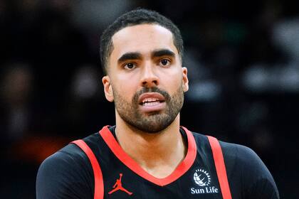 ARCHIVO - Foto del 18 de enero del 2024 el alero de los Raptors de Toronto Jontay Porter en el juego ante los Bulls de Chicago. (Christopher Katsarov/The Canadian Press via AP, Archivo)