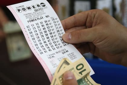 (Archivo) Las probabilidades de ganar el premio mayor de Powerball son de una en 292,2 millones