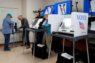 Por qué los problemas reportados con máquinas de votación en EEUU no indican fraude electoral