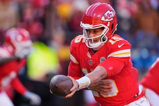 Patrick Mahomes recibe el alta sin límites para el inicio del campamento de los Chiefs tras cirugía