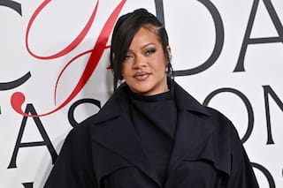 Mujer acusada de disparar a casa de Rihanna es imputada por intento de asesinato con arma de asalto