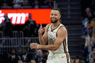 Curry y Warriors acuerdan extensión de dos años por 116 millones, dice fuente de AP