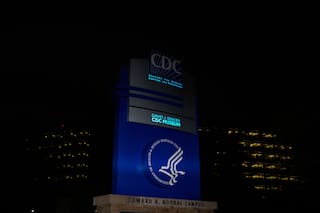La nueva directora de los CDC se ve presionada para actuar sobre sus programas zombi