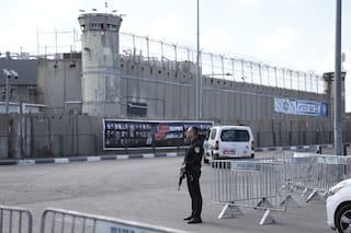 Grupos israelíes de derechos denuncian aumento de presos palestinos golpeados con balas de goma