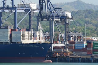 Conglomerado de Hong Kong reclama 1.500 millones de US$ a Panamá por toma de puertos del canal