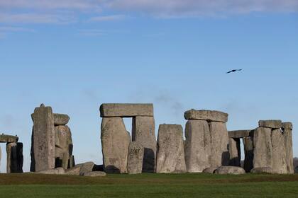 ARCHIVO - Vista de Stonehenge, patrimonio mundial de la humanidad, el 17 de diciembre de 2013, en Wiltshire, Inglaterra. (Foto AP/Alastair Grant, Archivo)