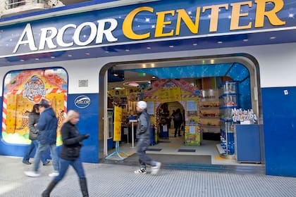 Arcor. Los chocolates Cofler y las pastillas Menthoplus llegan a los quioscos de Moscú