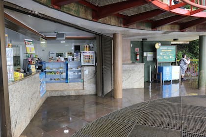 Área pública en el lado brasileño de la Garganta del Diablo. De próxima reapertura.