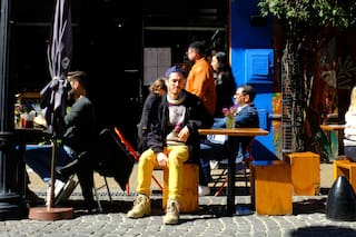 Su madre llegó sola de Perú, años después vino él y hoy tiene un restaurante en San Telmo