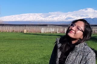 Tras sentirse censurada en su país, llegó sola a los 16 y relata el impacto argentino