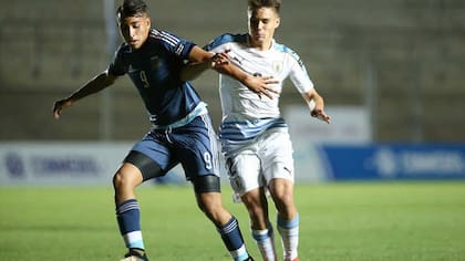 Argentina igualó con Uruguay en su segunda presentación