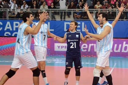 Argentina logró un triunfo épico y sigue con chances de llegar al Final 4