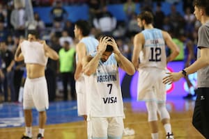 Argentina se quedó afuera del mundial de básquetbol por primera vez en cuatro décadas; Campazzo no puede creerlo