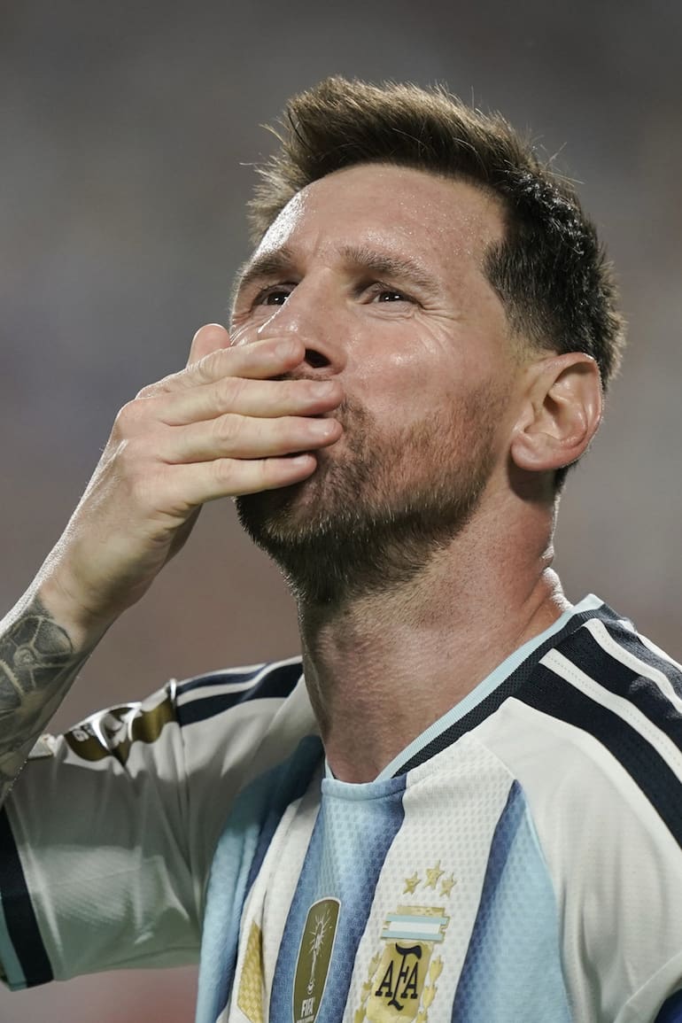 Argentina vs Argelia en el estadio Arrowhead de Kansas City
Lionel Messi