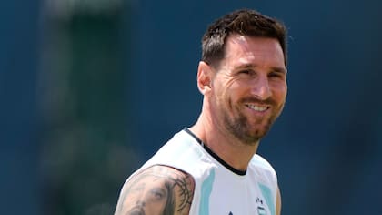 Argentina's Lionel Messi walks to training for the the World Cup soccer tournament Tuesday, June 23, 2026, in Kansas City, Kan. (AP Photo/Charlie Riedel)
