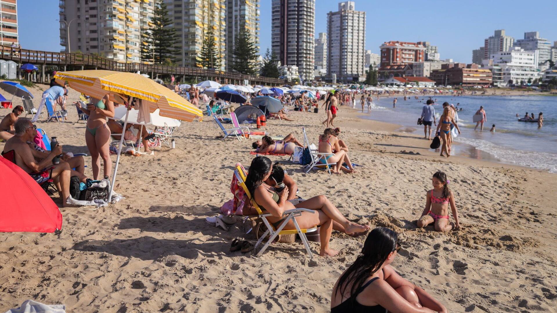 Una avalancha de argentinos ya llegó a Punta del Este