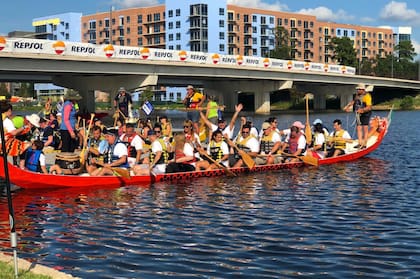 Argentinos en texas, campeones en Dragon Boat.