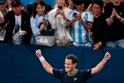 Argentinos en Tokio: el festejo de Diego Schwartzman tras derrotar a Francisco Cerúndolo en la primera ronda del ATP 500 de Tokio