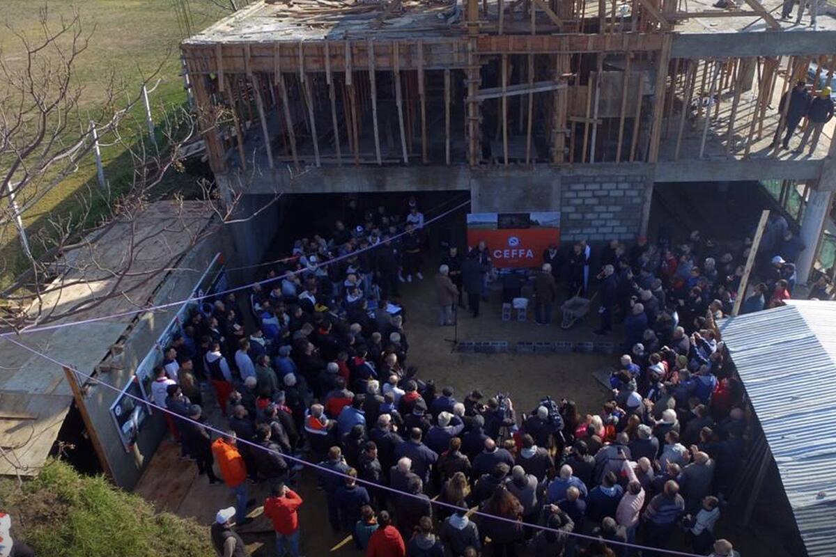 Argentinos puso la piedra fundacional de su nuevo centro de entrenamiento