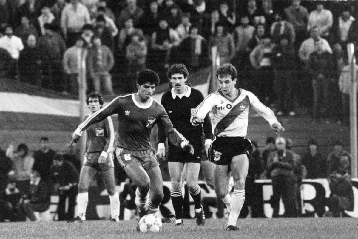 Argentinos, que era el campeón defensor, puso en apuros al River de Veira en 1986