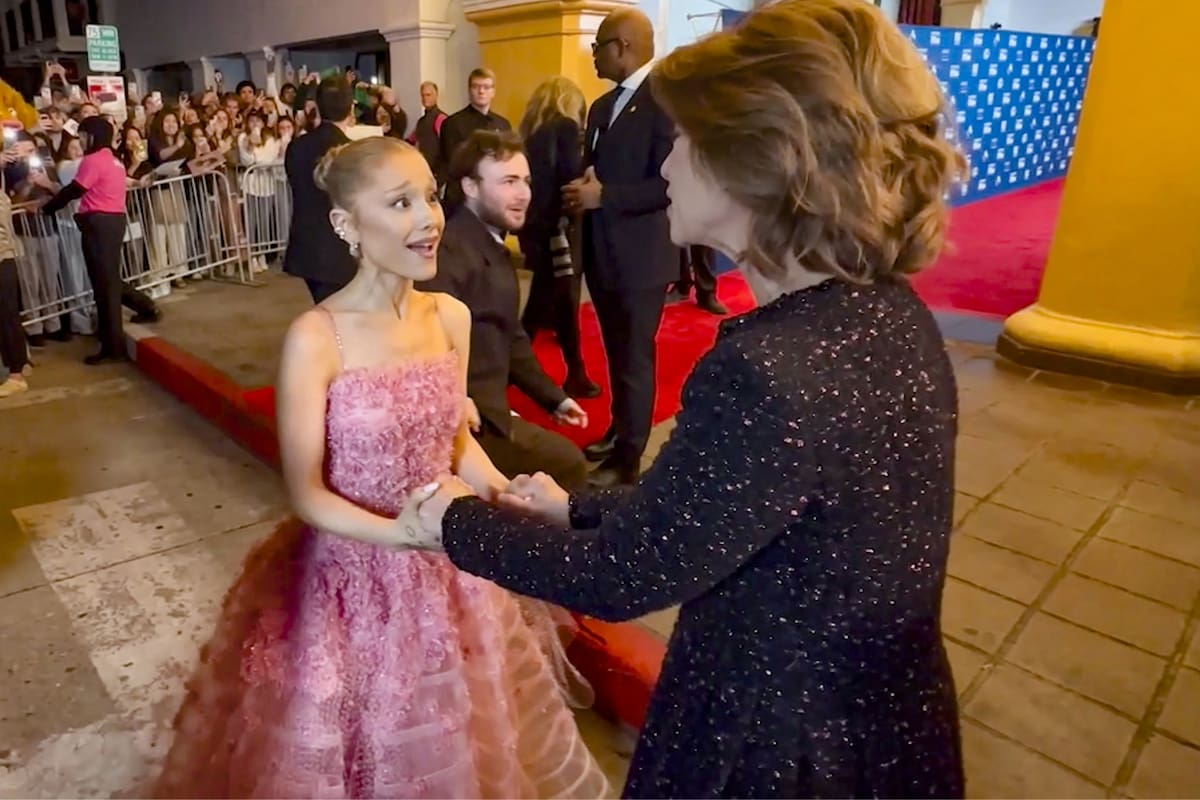 Ariana Grande, emocionada al conocer a la actriz brasileña Fernanda Torres en el Festival de Cine de Santa Bárbara