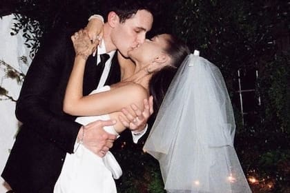 Ariana Grande se separó de su marido, Dalton Gomez