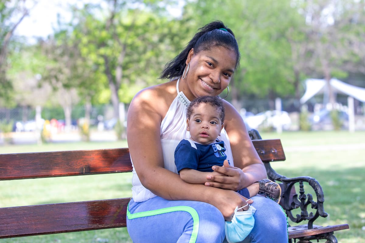 Arianny Sánchez Pichardo y su hijo Jesús