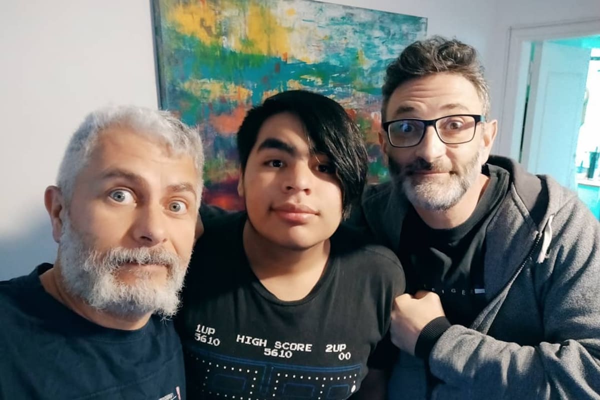 Ariel, David y Guillermo son familia y viven en la ciudad de Córdoba