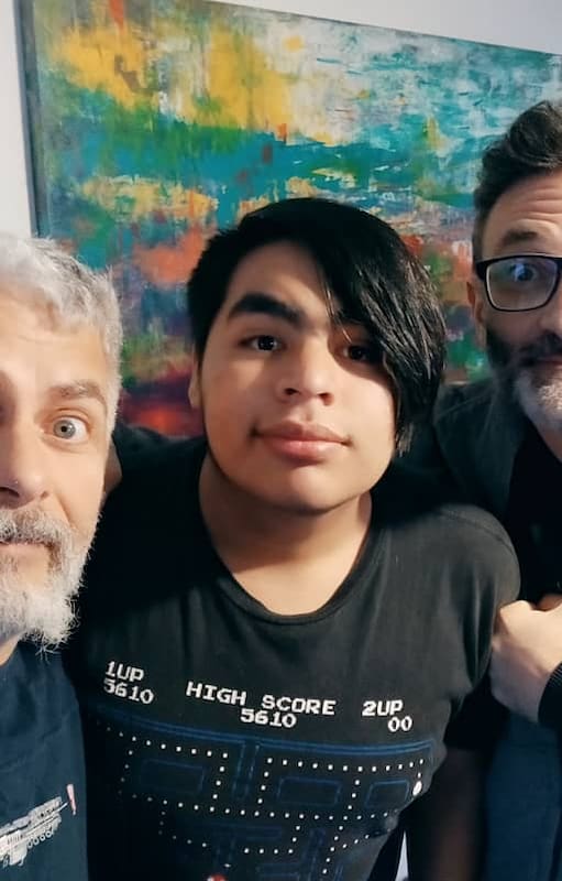 Ariel, David y Guillermo son familia y viven en la ciudad de Córdoba