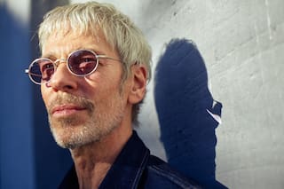 El exilio en España, su lucha contra las adicciones y los problemas "de dinero, de faldas" con Andrés Calamaro