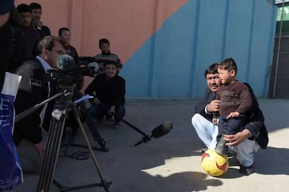 Arif, el papá de Murtaza, lamentó que Lionel Messi no hubiera actuado igual que Cristiano Ronaldo y esperaba algo más del ídolo del Barcelona