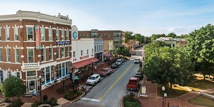 Arkansas ofrece icónicas ciudades para establecerse como Bentonville o Little Rock